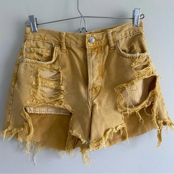 WE The Free Free People Maggie Destroyed yellow 100% Cotton Jean Shorts Size 24 - Picture 2 of 12
